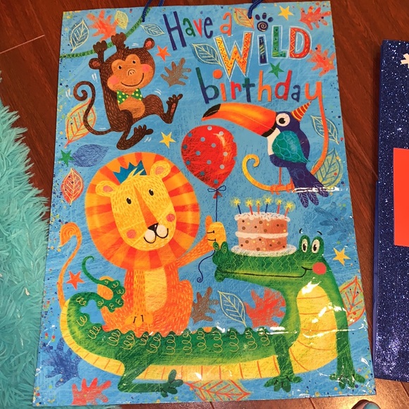 2 viola&1 hallmark large birthday gift bags - Picture 5 of 16